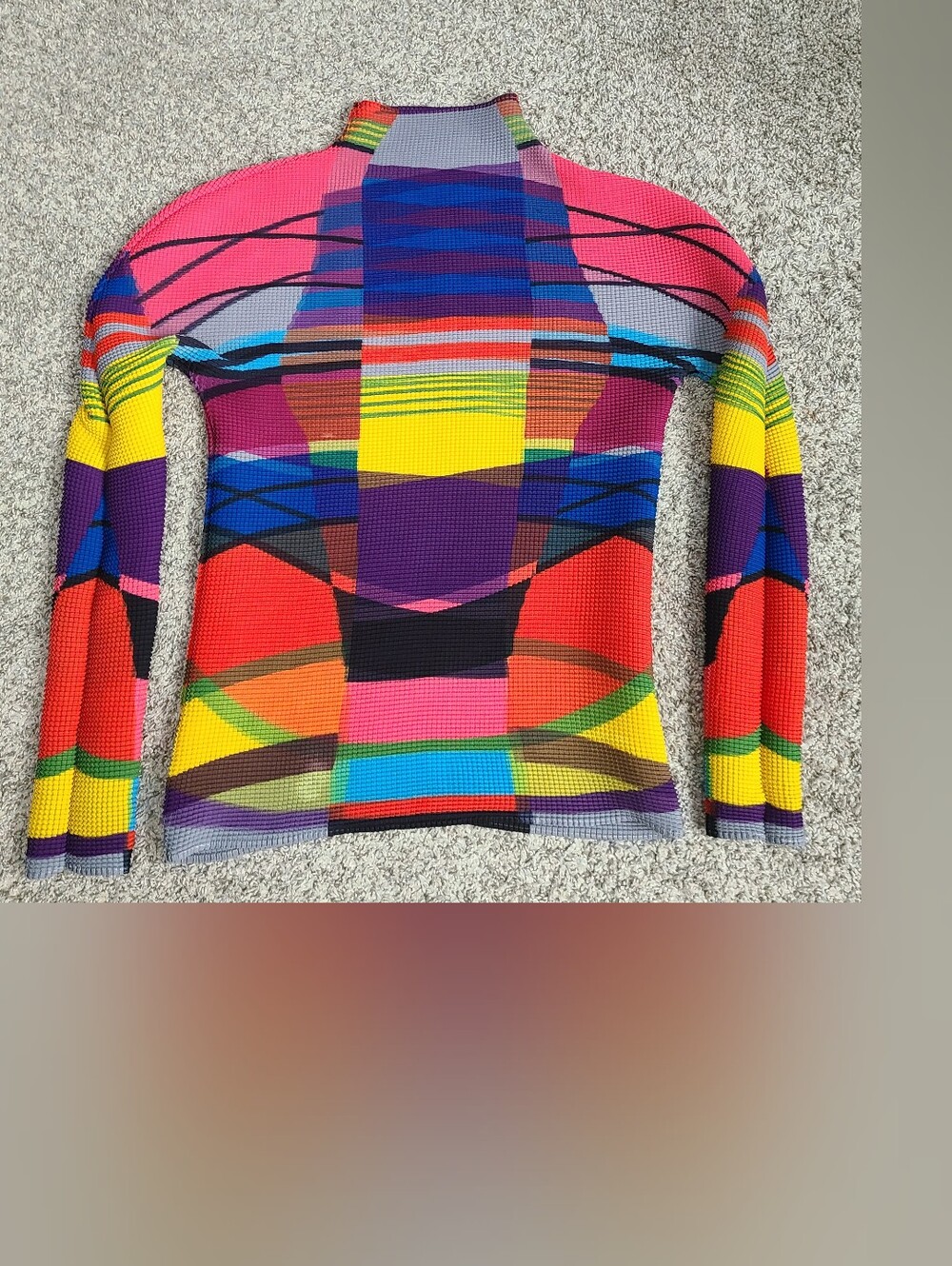 Me By ISSEY MIYAKE Multicolor Geometric Mock Neck Pullover Cauliflower Top